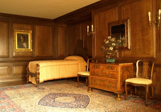 Queen Anne's Room